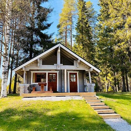 Huhtaniemen Moekkikylae Hotel Veteli Exterior photo
