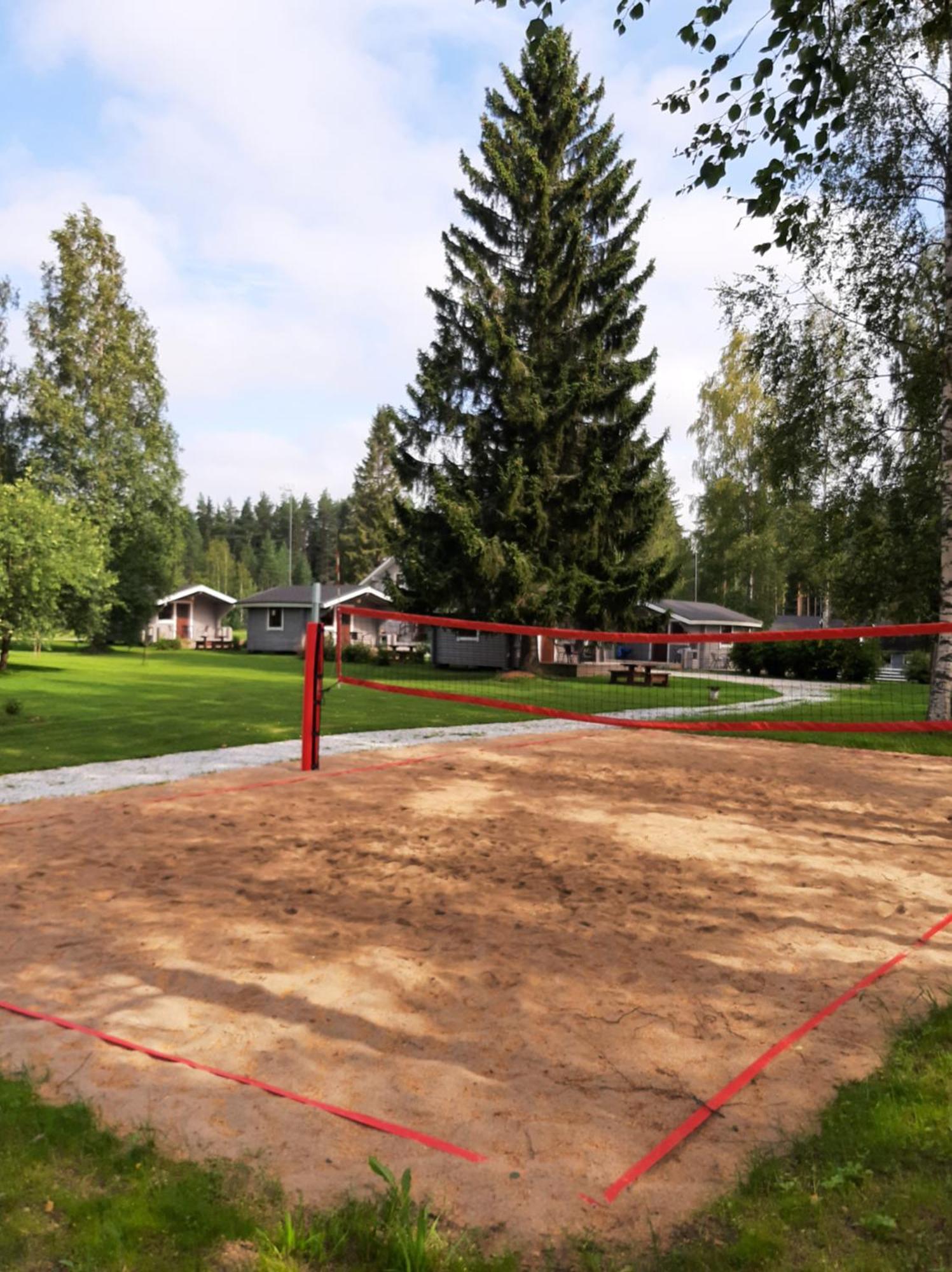 Huhtaniemen Moekkikylae Hotel Veteli Exterior photo