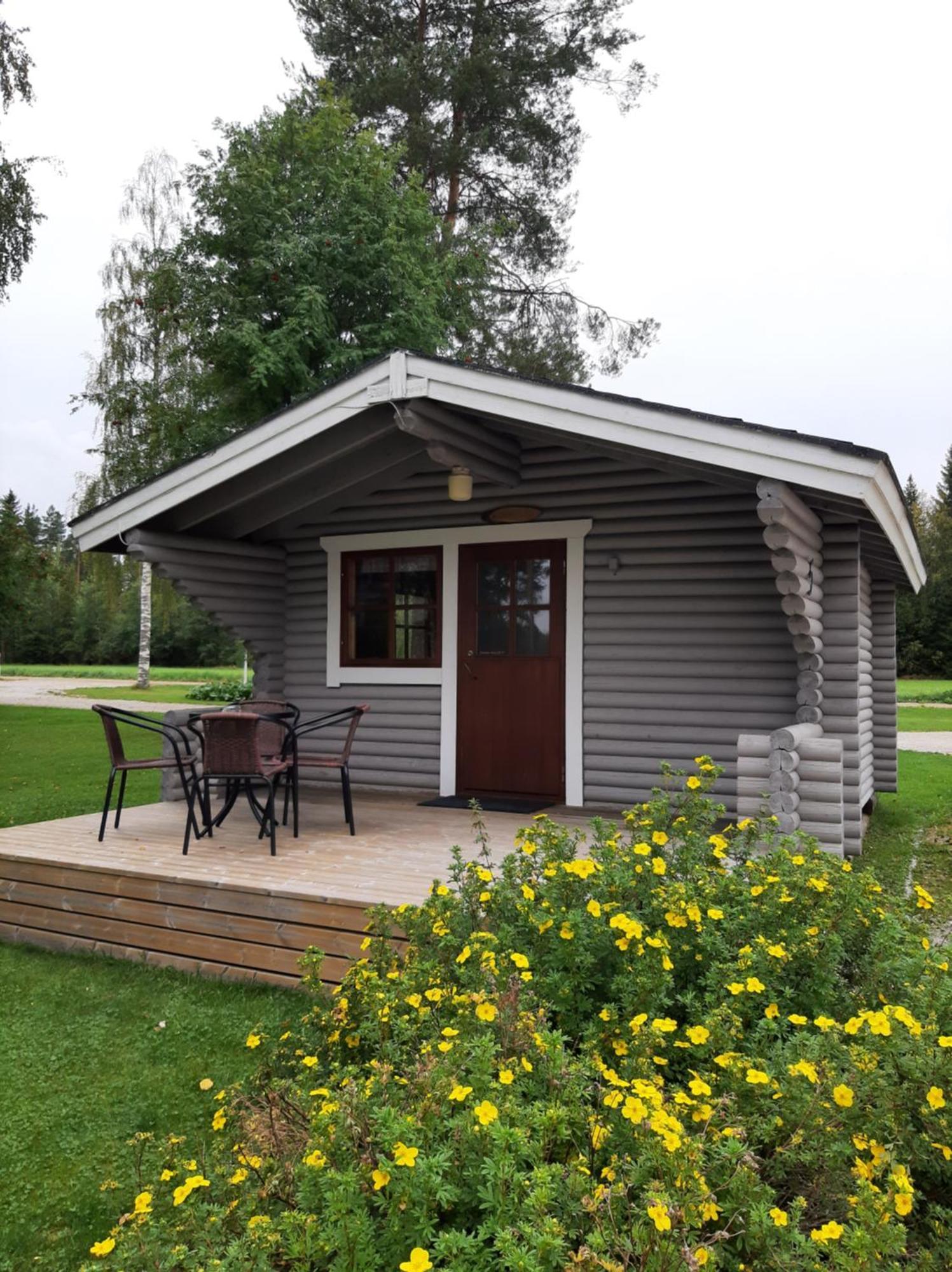 Huhtaniemen Moekkikylae Hotel Veteli Exterior photo